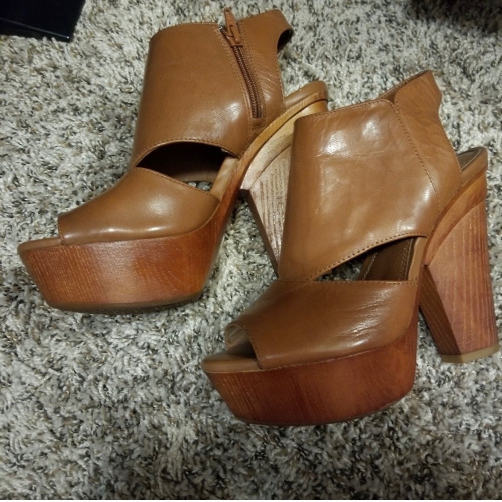 Platform wedge heel